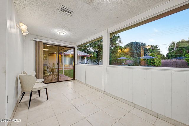 1001 W KALER Drive, Phoenix, AZ 85021