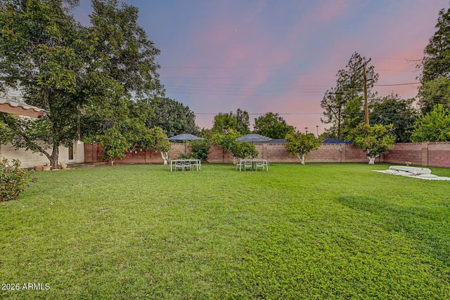 1001 W KALER Drive, Phoenix, AZ 85021