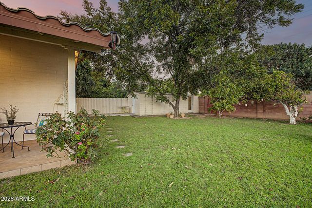 1001 W KALER Drive, Phoenix, AZ 85021