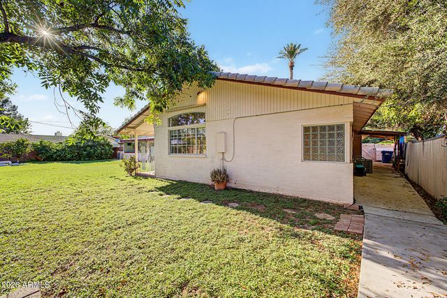 1001 W KALER Drive, Phoenix, AZ 85021