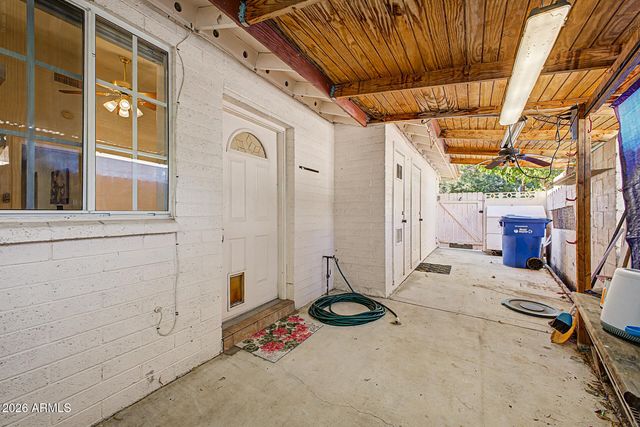 1001 W KALER Drive, Phoenix, AZ 85021