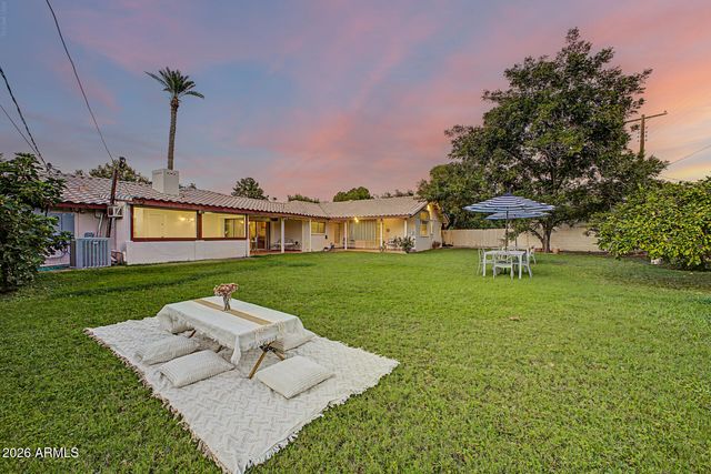 1001 W KALER Drive, Phoenix, AZ 85021
