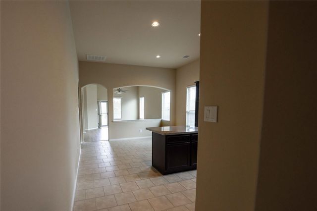 2126 Antler Trails Drive, Crosby, TX 77532