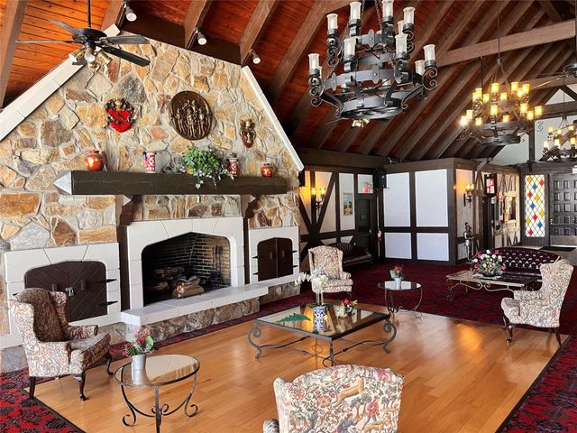 3670 N Inverrary Drive 1F, Lauderhill, FL 33319