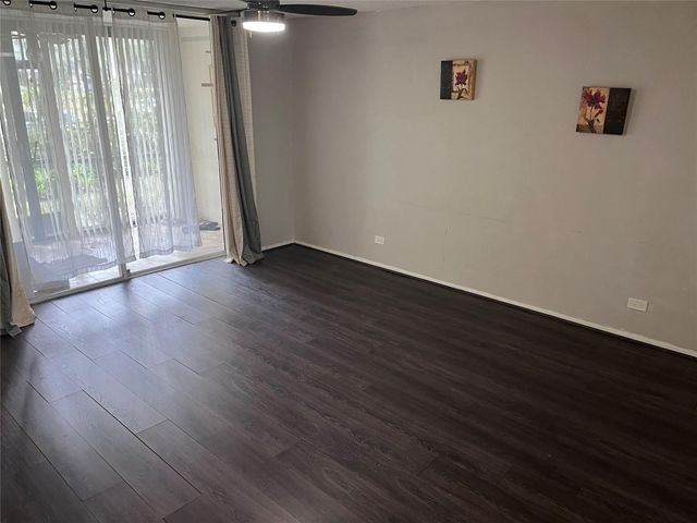 3670 N Inverrary Drive 1F, Lauderhill, FL 33319