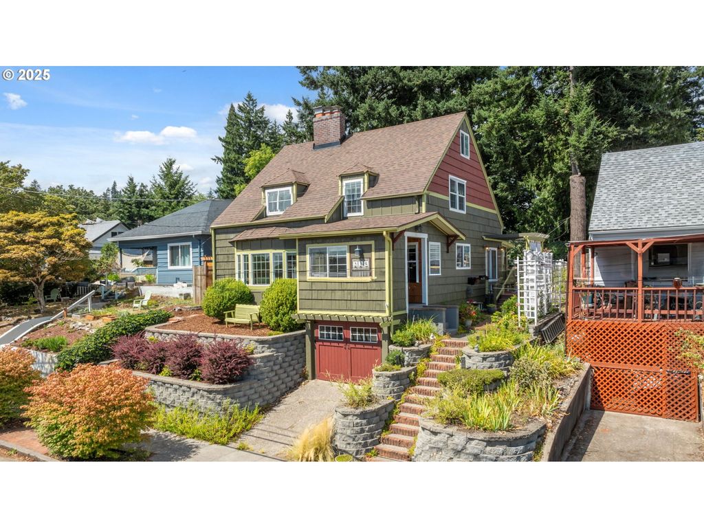 225 Ne 14TH Ave, Camas, WA 98607