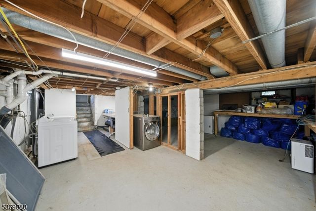 17 SELMA BLVD, Chester Twp., NJ 07869