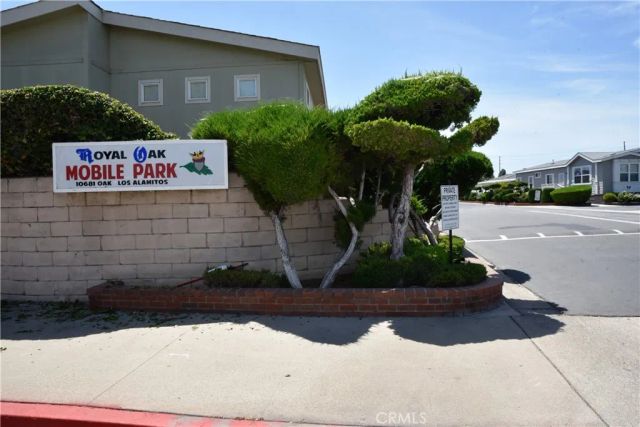 10681 Oak 64, Los Alamitos, CA 90720