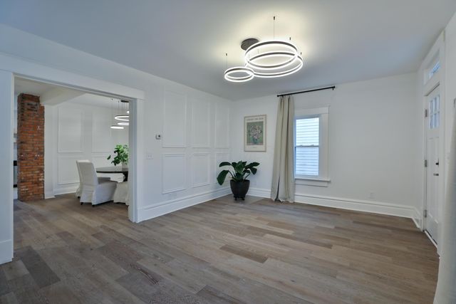 2362 Indiana Avenue, Columbus, OH 43202