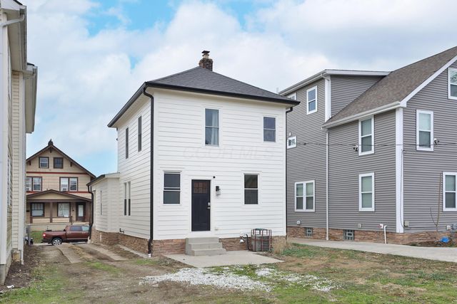 2362 Indiana Avenue, Columbus, OH 43202