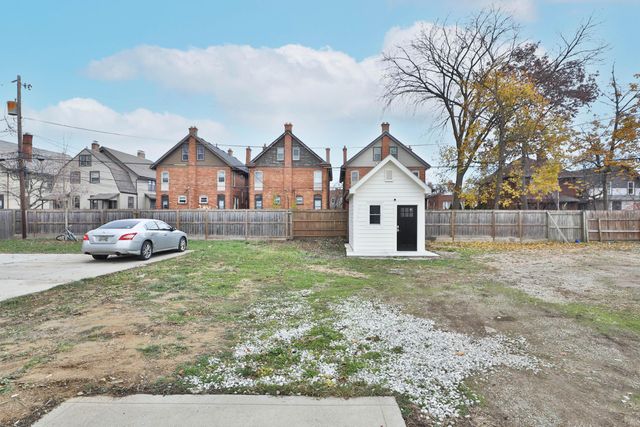 2362 Indiana Avenue, Columbus, OH 43202