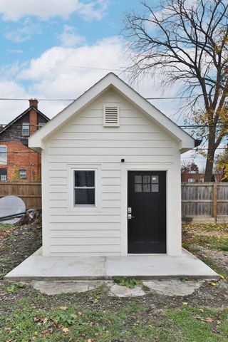 2362 Indiana Avenue, Columbus, OH 43202