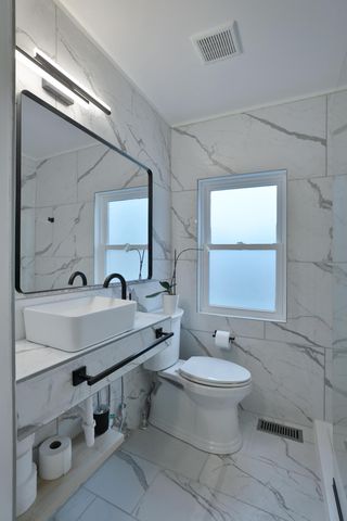 2362 Indiana Avenue, Columbus, OH 43202