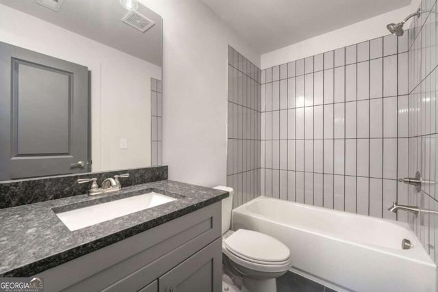 204 Races Road, Hoschton, GA 30548