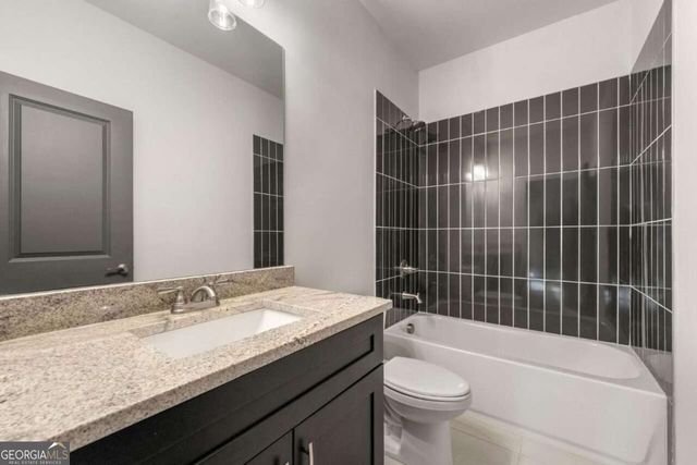 204 Races Road, Hoschton, GA 30548