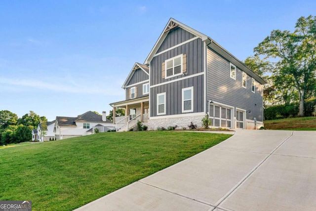 204 Races Road, Hoschton, GA 30548