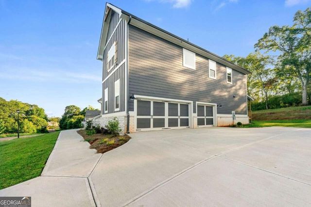 204 Races Road, Hoschton, GA 30548