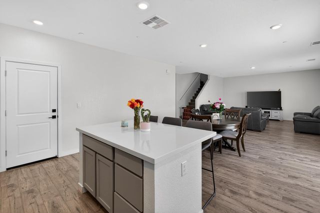 8883 Sebago way, Elk Grove, CA 95758