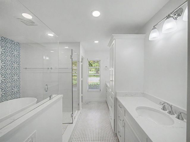 22 Banyan Road, Sewalls Point, FL 34996