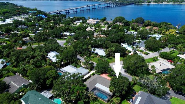 22 Banyan Road, Sewalls Point, FL 34996