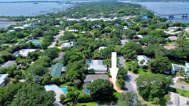 22 Banyan Road, Sewalls Point, FL 34996