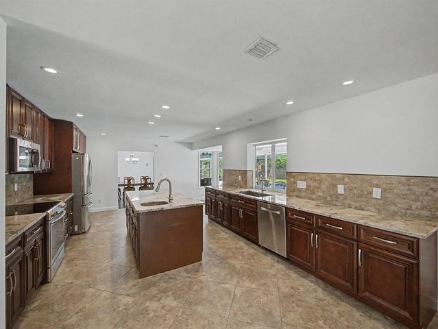 22 Banyan Road, Sewalls Point, FL 34996