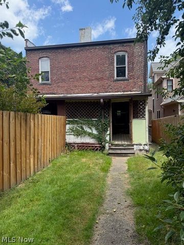 4309 Clinton Avenue, Cleveland, OH 44113