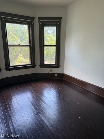 4309 Clinton Avenue, Cleveland, OH 44113