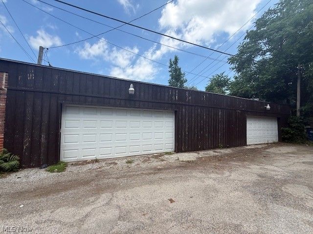 4309 Clinton Avenue, Cleveland, OH 44113