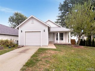 1004 Cobbler Lane, St Peters, MO 63303