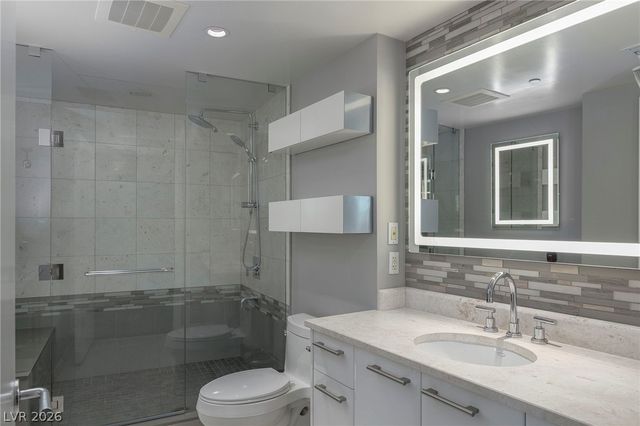 222 Karen Avenue 3104, Las Vegas, NV 89109
