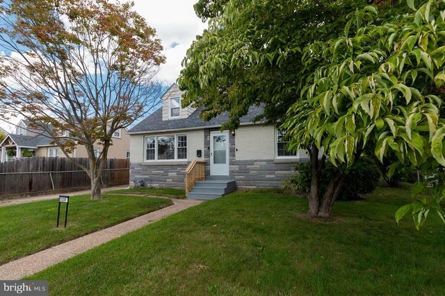 1009 MELROSE AVE, Blackwood, NJ 08012