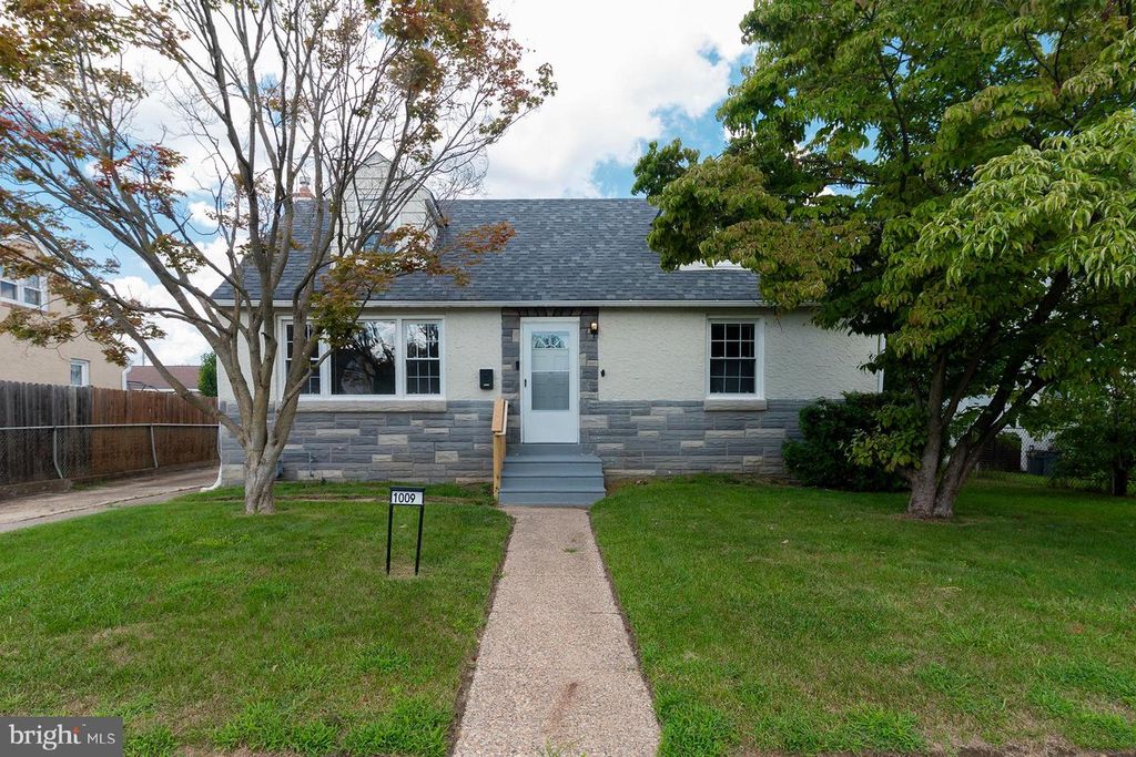 1009 MELROSE AVE, Blackwood, NJ 08012