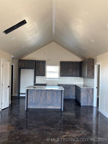 239 E 500 Road, Pryor, OK 74361