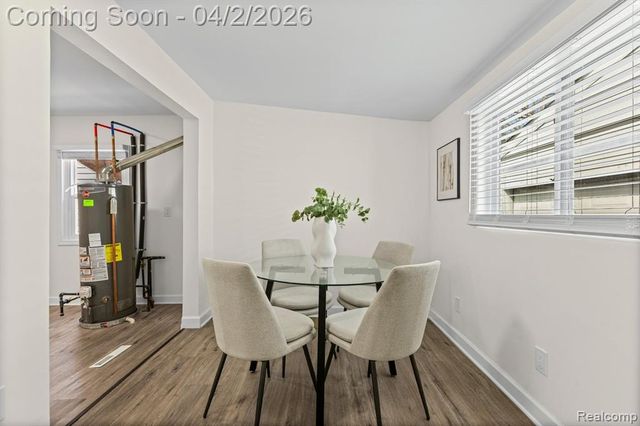 34948 Richard Street, Wayne, MI 48184