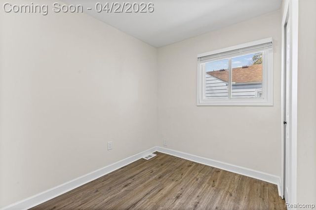 34948 Richard Street, Wayne, MI 48184