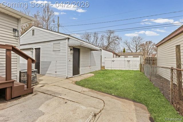 34948 Richard Street, Wayne, MI 48184