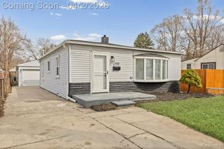 34948 Richard Street, Wayne, MI 48184