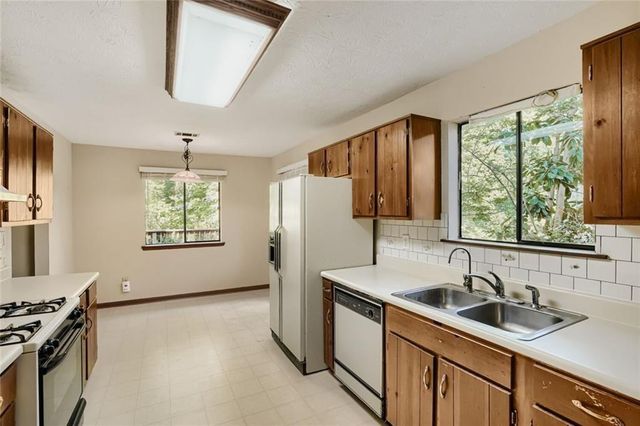 418 Fire Fly Drive, Tucker, GA 30084