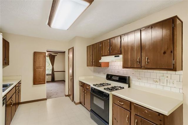 418 Fire Fly Drive, Tucker, GA 30084