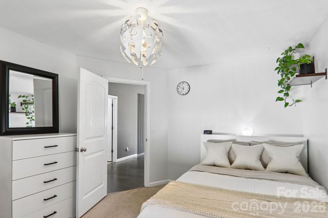 932 Monte Vista Road, Candler, NC 28715