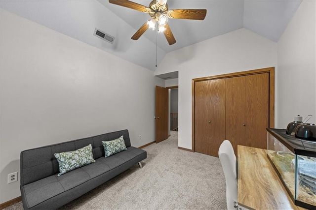 2717 Fenwick Road, Lawrence, KS 66046
