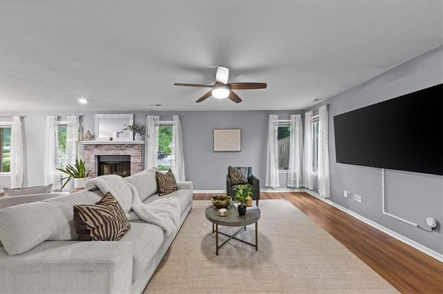 2717 Fenwick Road, Lawrence, KS 66046