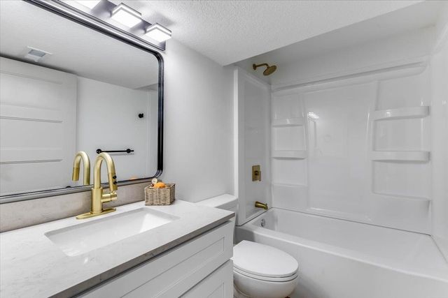 100 Matson Ave., Wichita, KS 67067