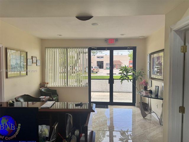 5300 NW 12th Avenue 12, Fort Lauderdale, FL 33309