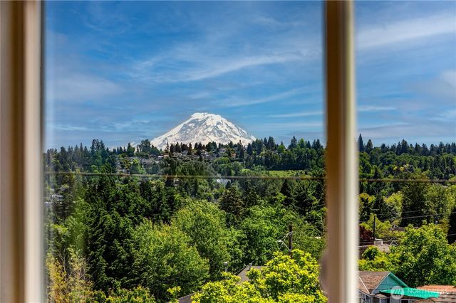 4306 S Holden Street, Seattle, WA 98118
