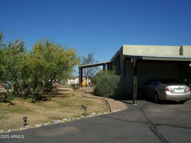 23350 W LOS HUESOS Way, Congress, AZ 85332