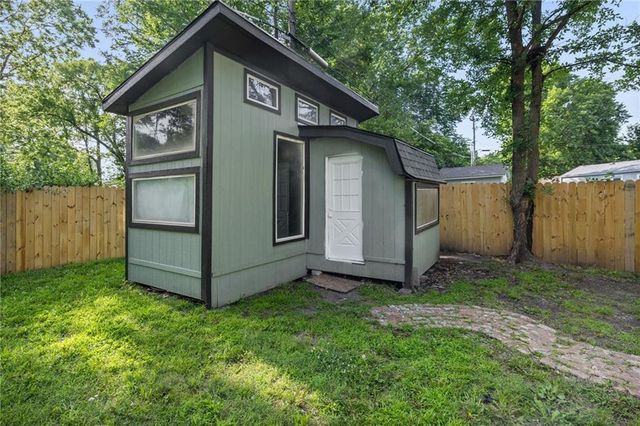 305 S Sunset Drive, Olathe, KS 66061