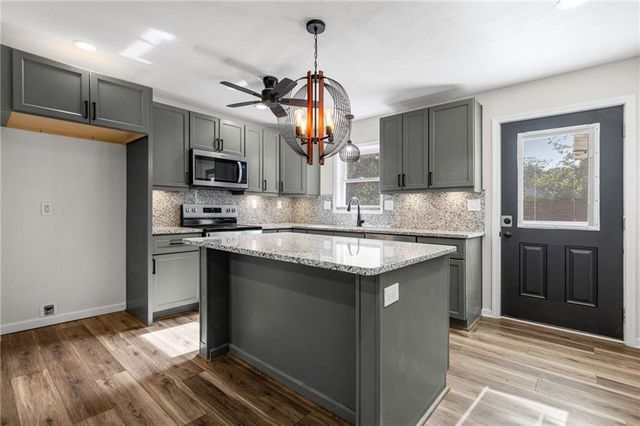 305 S Sunset Drive, Olathe, KS 66061