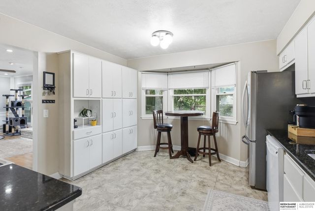 1105 Hackney Drive, Papillion, NE 68046